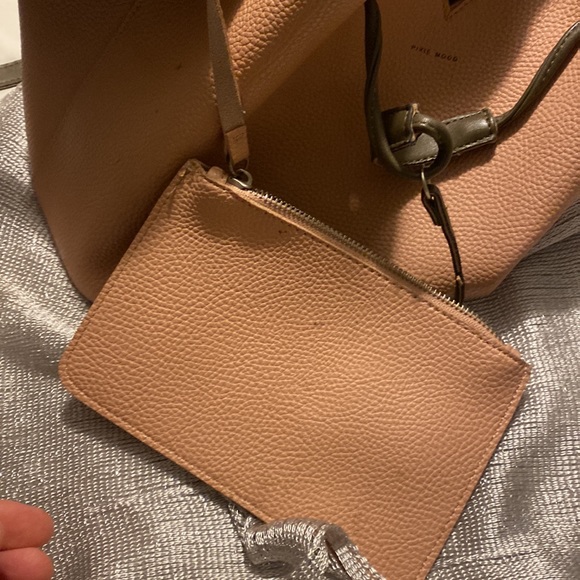 Vegan handbag with shoulder strap - Picture 4 of 5